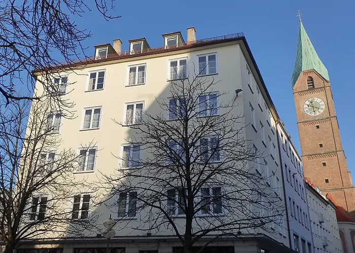 Der Tannenbaum מלון מינכן