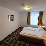 Der Tannenbaum Hotel 2*