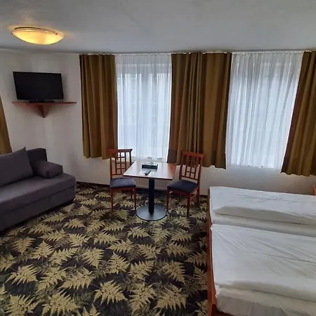 Hotel Der Tannenbaum Munich
