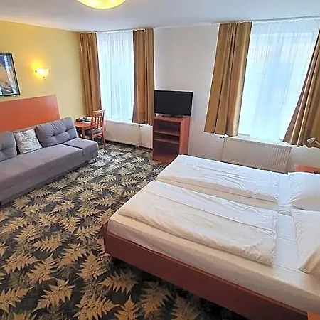 Der Tannenbaum Hotel 2*