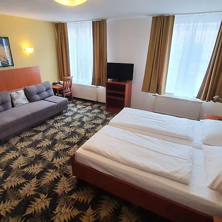 Der Tannenbaum Hotel 2*