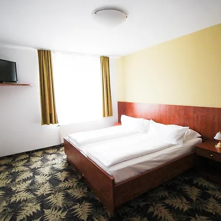 Der Tannenbaum Hotel 2*