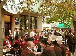 Der Tannenbaum Hotell München